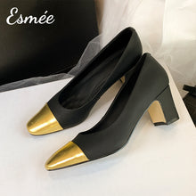 將圖片載入圖庫檢視器 Black-Silk-High-Heels-with-Golden-Toe-Cap-product-shots
