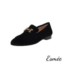 將圖片載入圖庫檢視器 Black-Suede-Loafers-with-Silver-Plated-Buckle-product-shots-white-background
