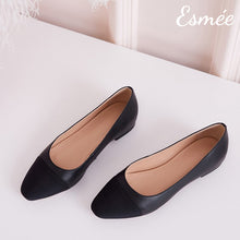 將圖片載入圖庫檢視器 Black-leather-ballet-flats-with-black-toe-cap-product-shots
