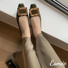 將圖片載入圖庫檢視器 Blackish-Green-Patent-Leather-Flats-with-Metal-Buckle-model-shots
