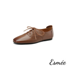 將圖片載入圖庫檢視器 Brown-Leather-Oxford-Shoes-product-shots-white-background
