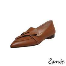 Load image into Gallery viewer, Caramel-leather-pointed-toe-loafers-with-artful-knots-product-shots-white-background
