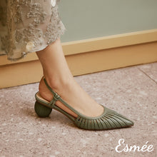 Load image into Gallery viewer, Green-Slingback-Mules-in-Lambskin-Leather-with-4.5-cm-Sculpted-Round-Heels-model-shots
