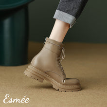 將圖片載入圖庫檢視器 Khaki-Leather-Marten-Boots-with-Thicken-Outsole-Design-model-shots
