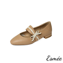 將圖片載入圖庫檢視器 Khaki-Leather-Mary-Janes-with-Dual-Color-Straps-and-Bow-Knot-product-shots-white-background
