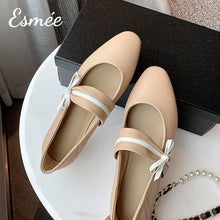 將圖片載入圖庫檢視器 Khaki-Leather-Mary-Janes-with-Dual-Color-Straps-and-Bow-Knot-product-shots
