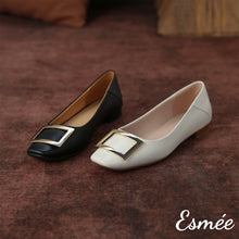 將圖片載入圖庫檢視器 Leather-Flats-with-Golden-Metal-Buckle-product-shots
